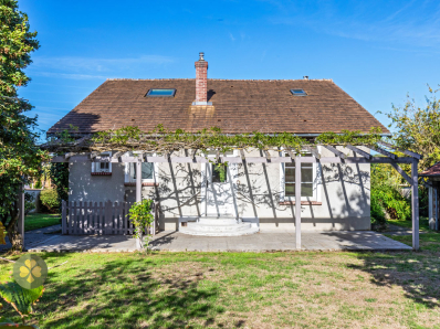 Charmante maison avec une dépendance